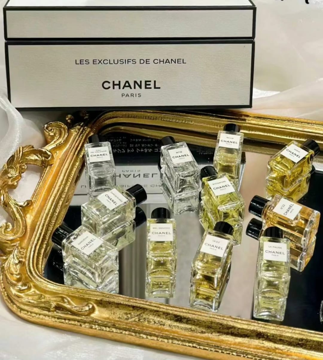 Chanel Mini Perfume Gift Set Exclusive 18x4ml_1