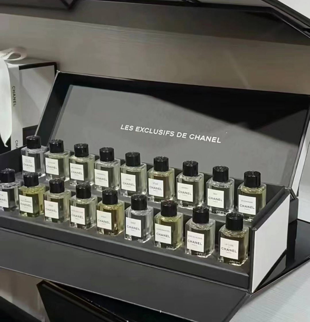 Chanel Mini Perfume Gift Set Exclusive 18x4ml