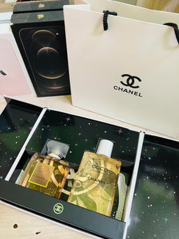 Chanel Coco Mademoiselle 2in Gift Set (Shower Gel + Perfume)