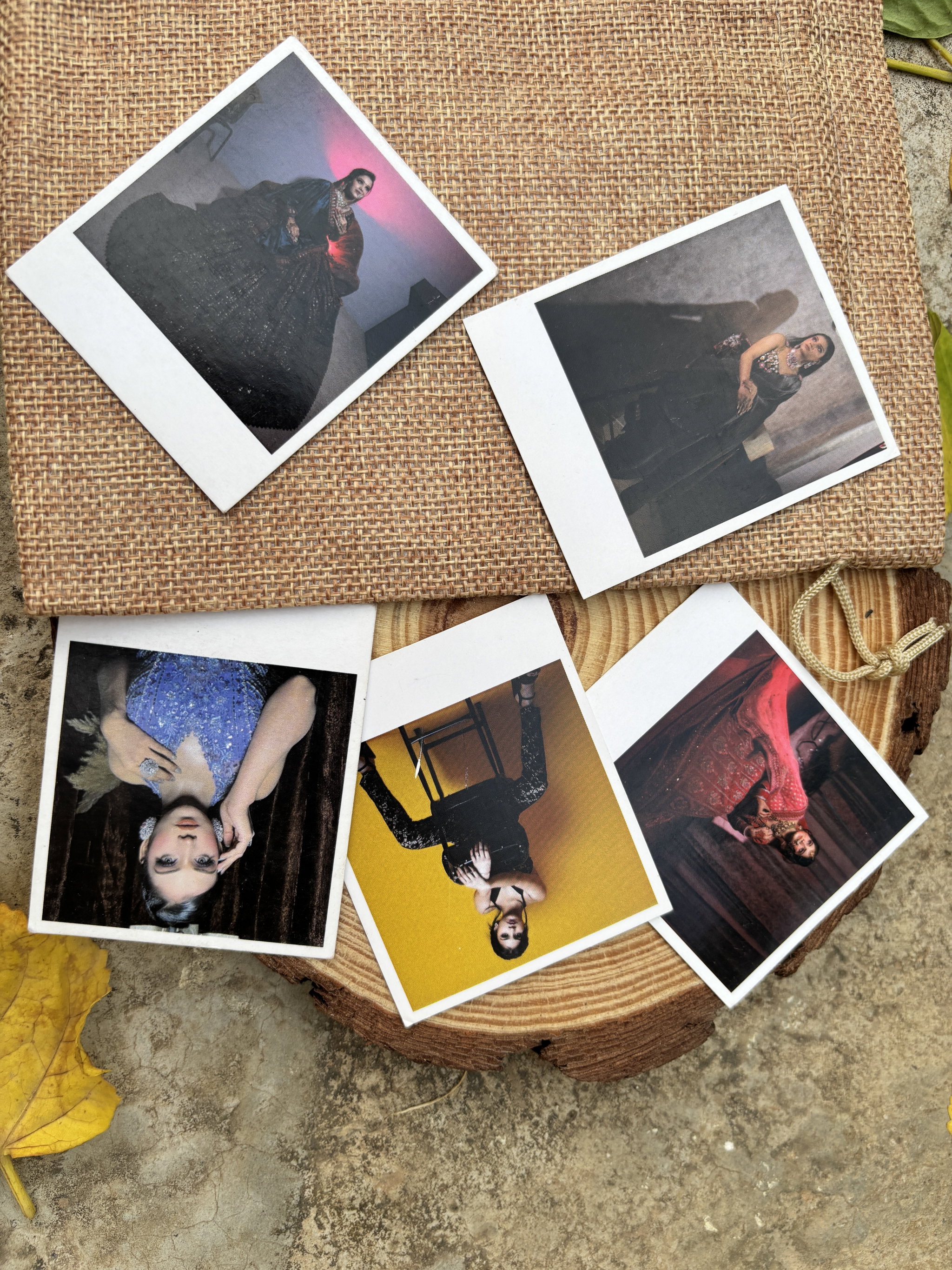 10 Square Polaroid  with jute_0