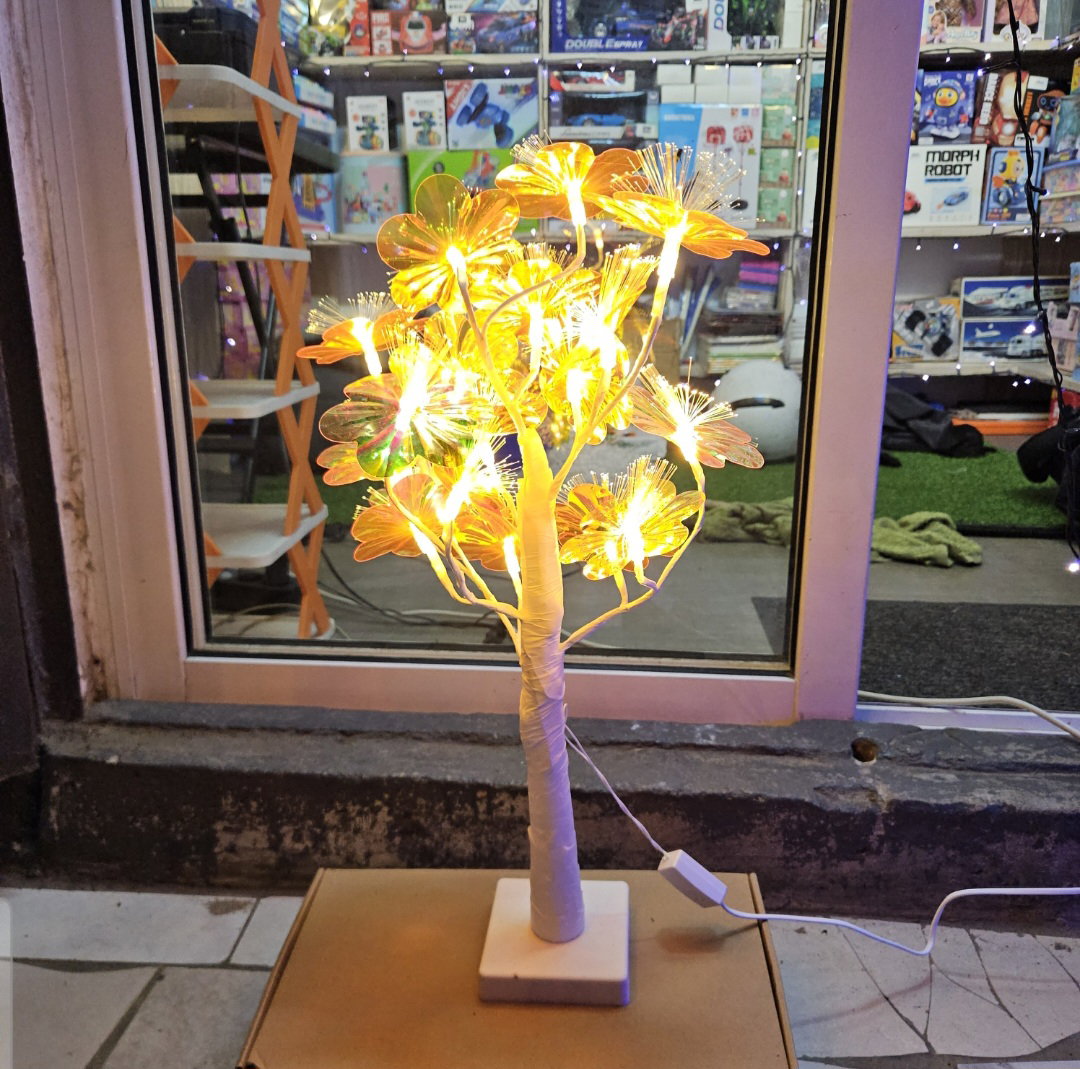 Lampe élégante en forme d'arbre fruitier  avec pétales transparents  - Décoration d'intérieur lumineuse avec une touche d'élégance inspirée de la nature _2
