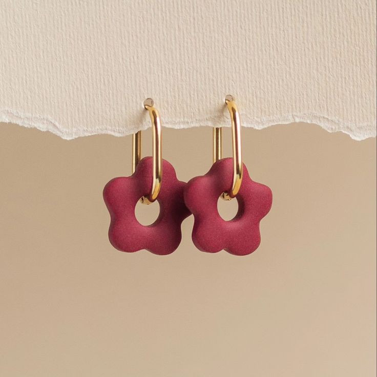 Round hoop earrings with flower charms (color of your choice)_2