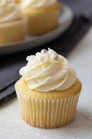 Vanilla Cupcakes 6 pack