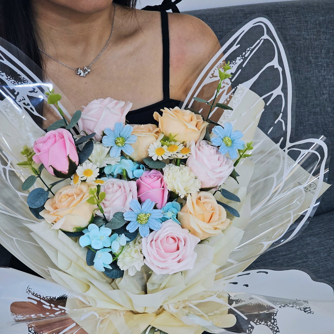Softness Dream Butterfly Bouquet