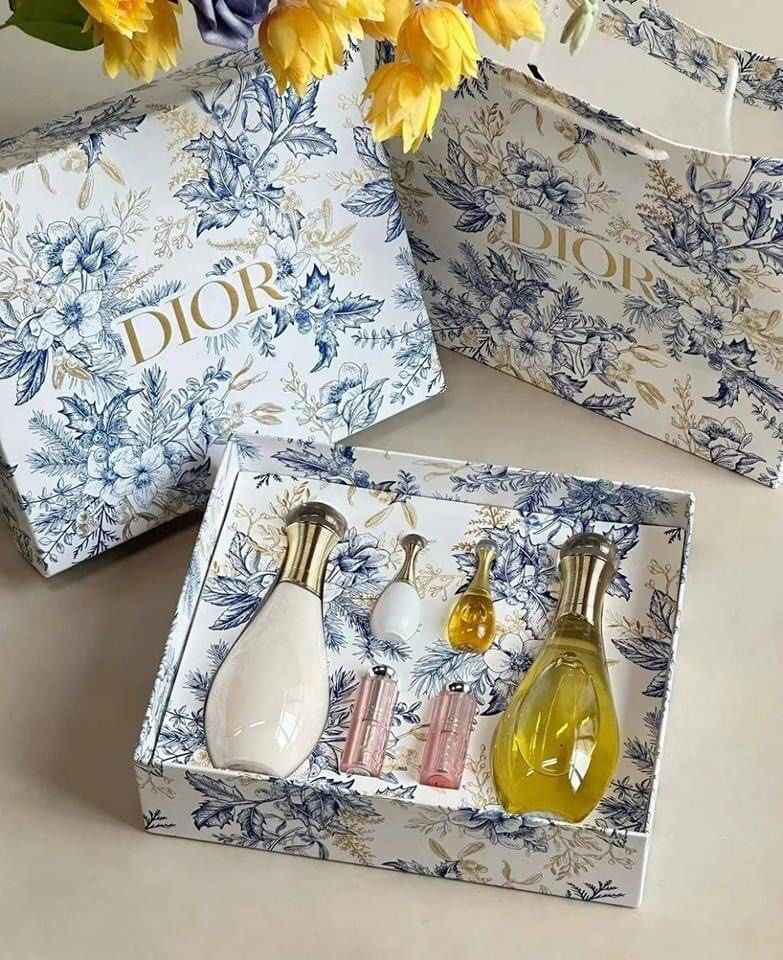 Dior 6in1 Gift Set (WBP)_0