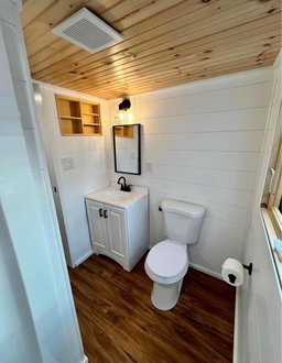 New 2023 Tiny House on Wheels