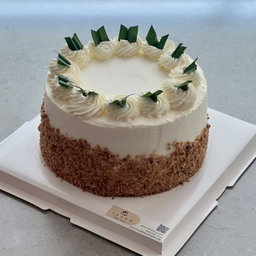 Coconut Mango Pandan Layered Cake | 椰子芒果斑蘭戚風蛋糕