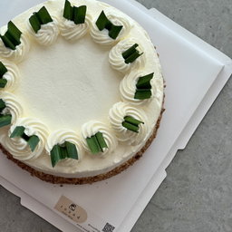 Coconut Mango Pandan Layered Cake | 椰子芒果斑蘭戚風蛋糕