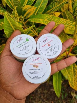 Lip scrubs