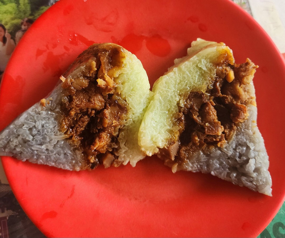 Vegetarian Plant based nyonya rice dumpling (Top seller) (5pcs $25) (10pcs $50) Add salted egg yolk- 5 pcs $30, 10 pcs $55