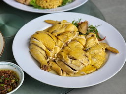 御品马草鸡 (Signature Ma Herb Chicken)