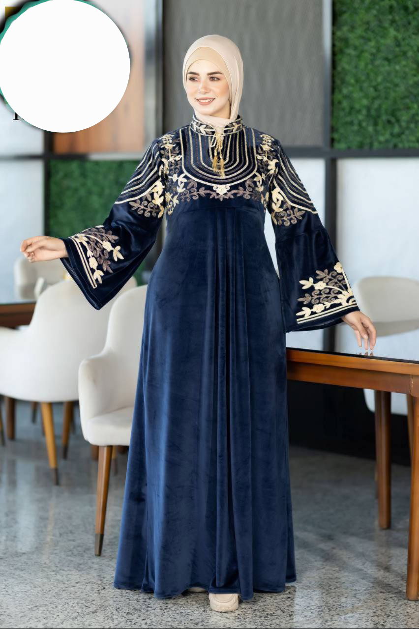 عباية مخمل