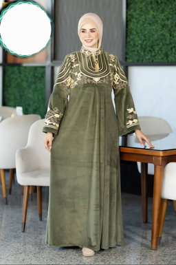 عباية مخمل 