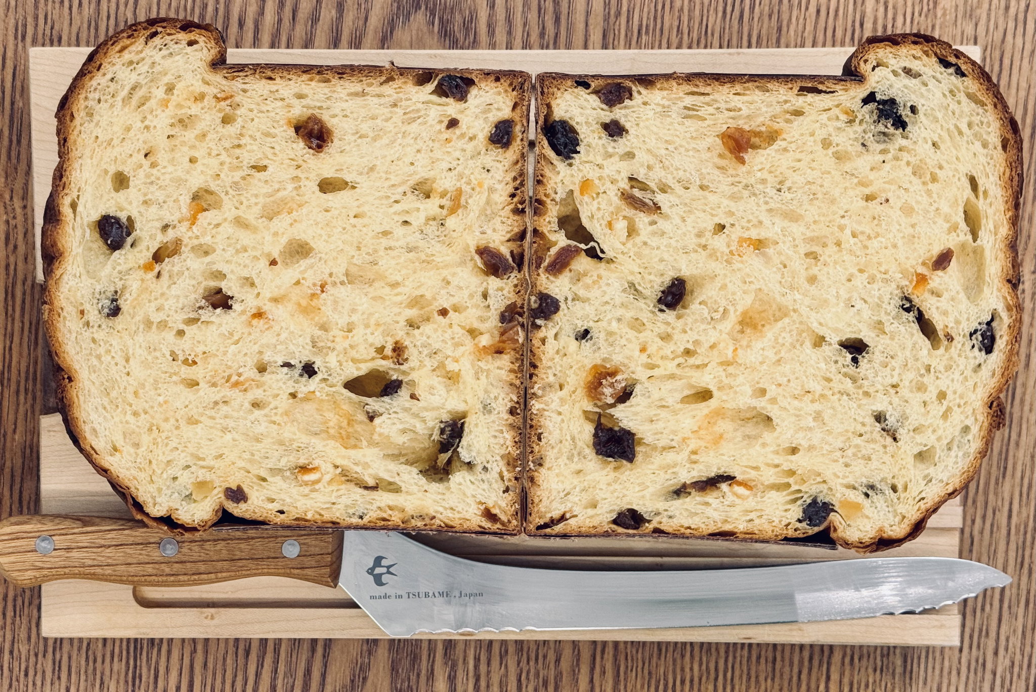 BEST-SELLER: Sourdough Christmas Panettone by Helen Read Home_2