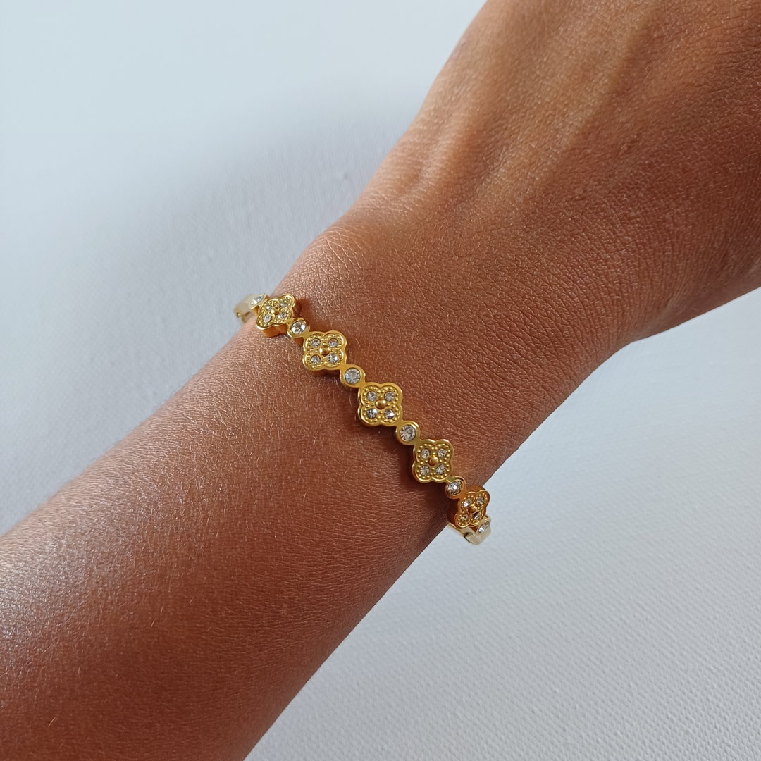 Clover Bangles