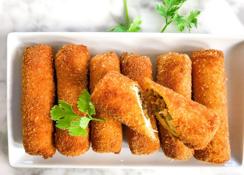 Frozen Chicken Rolls (10 in a pack)_1