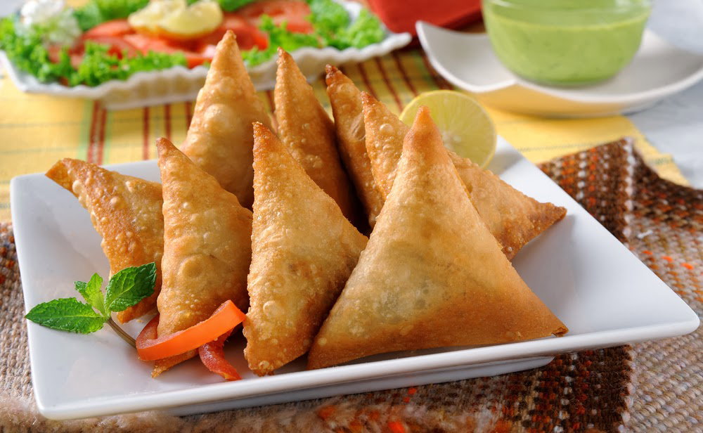 Frozen Chicken Samosa (10 in a Pack)_0
