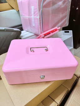 Cash box ♡  (𝙋𝙧𝙚-𝙤𝙧𝙙𝙚𝙧)