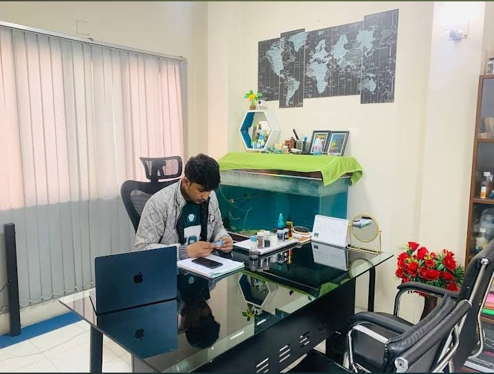 Country's First One Stop Advanced Hair Replacement Center _0