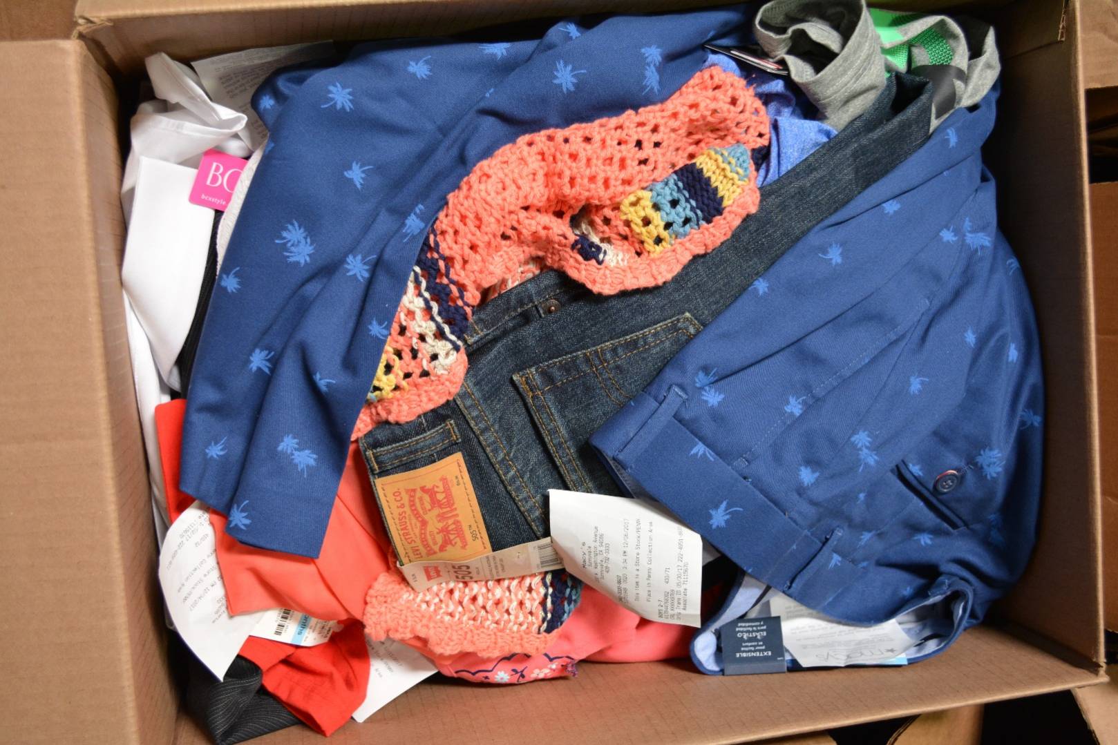 HE Department Store Shelf-Pull Kids Clothing Lots_1