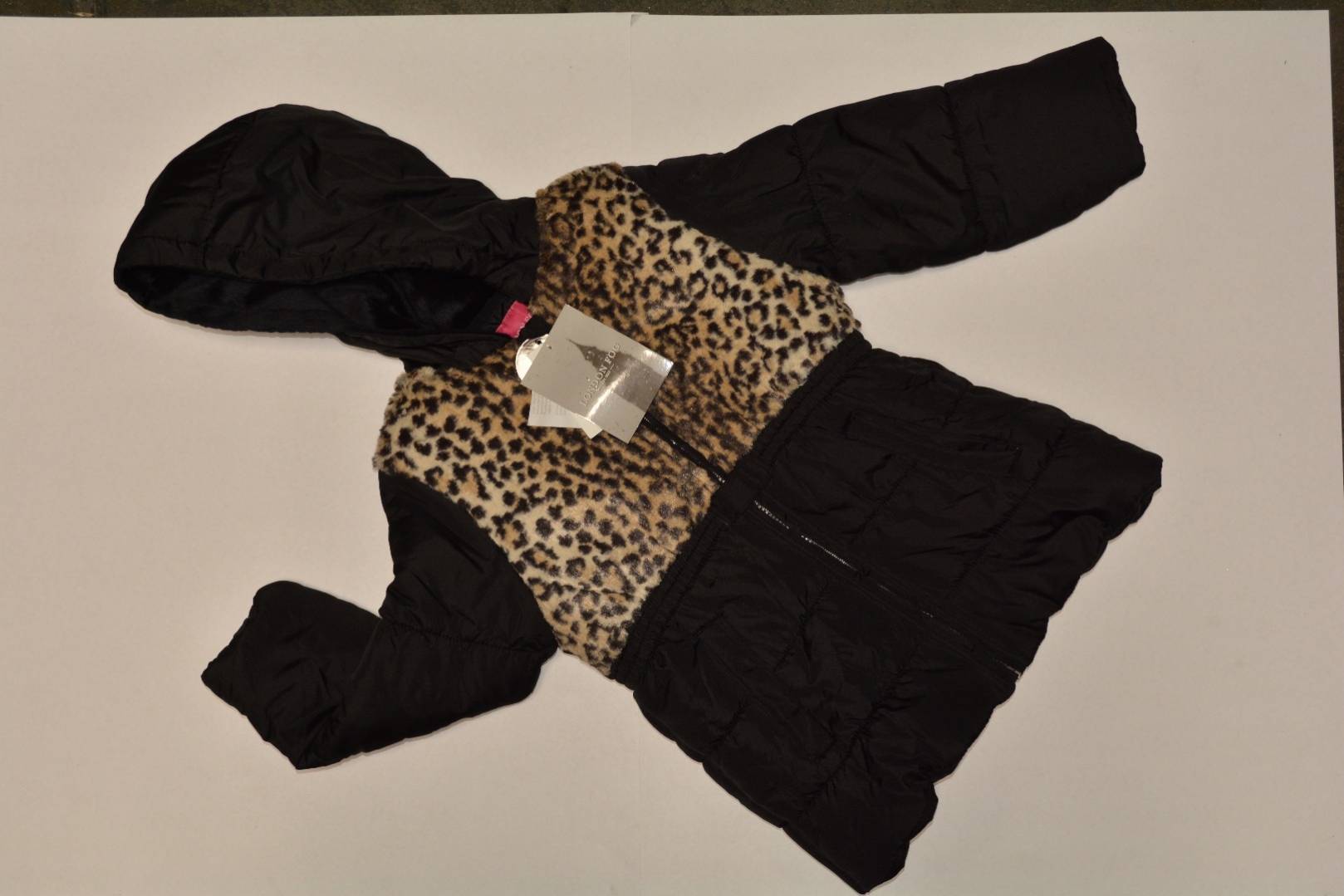 HE Department Store Shelf-Pull Kids Clothing Lots_4