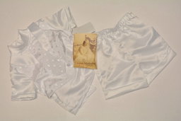 HE Department Store Shelf-Pull Kids Clothing Lots