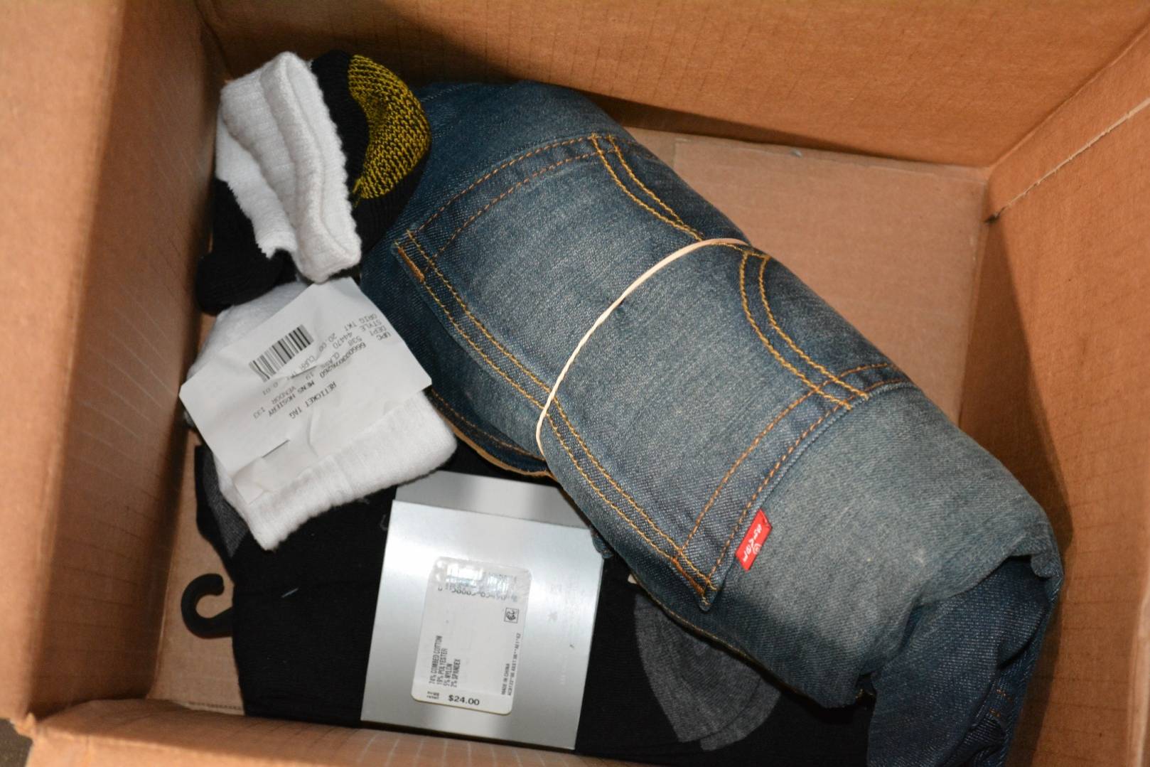 HE Department Store Shelf-Pull Men's Casual Wear Lots_5
