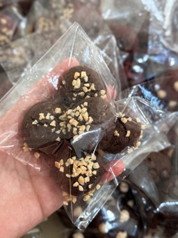 Dark Almond Cookies
