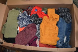 HE Department Store Shelf-Pull Junior's Clothing Lots