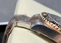 Super Clone GMT-Master II “Root-Beer” Rose Gold & SS 126711