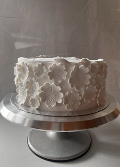 White Flower Cake