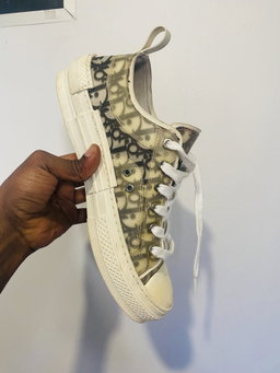 Dior