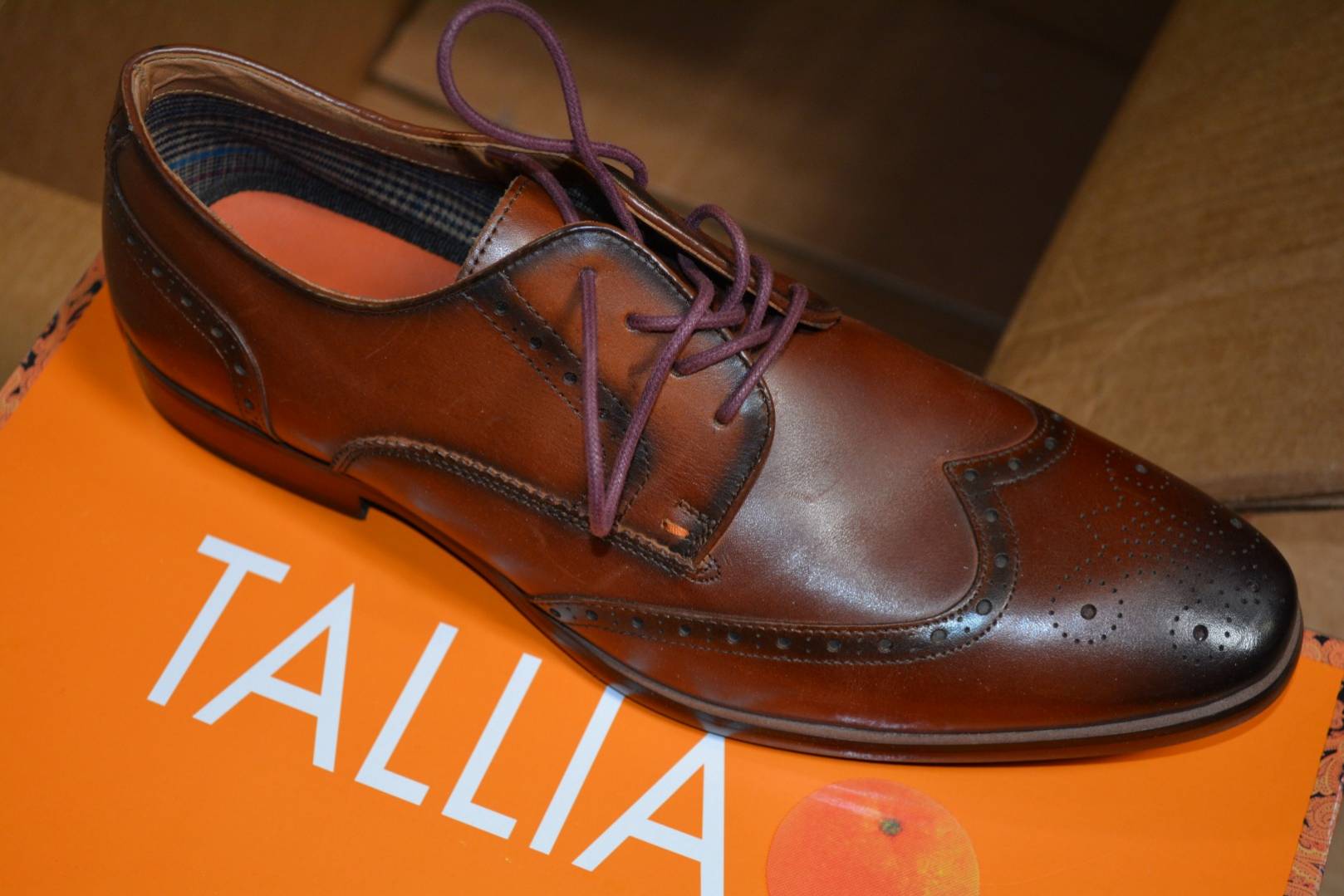 HE Department Store Shelf-Pull Men’s Branded Shoe Lots_7