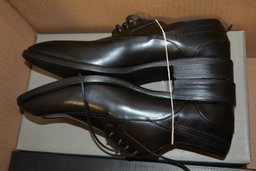 HE Department Store Shelf-Pull Men’s Branded Shoe Lots