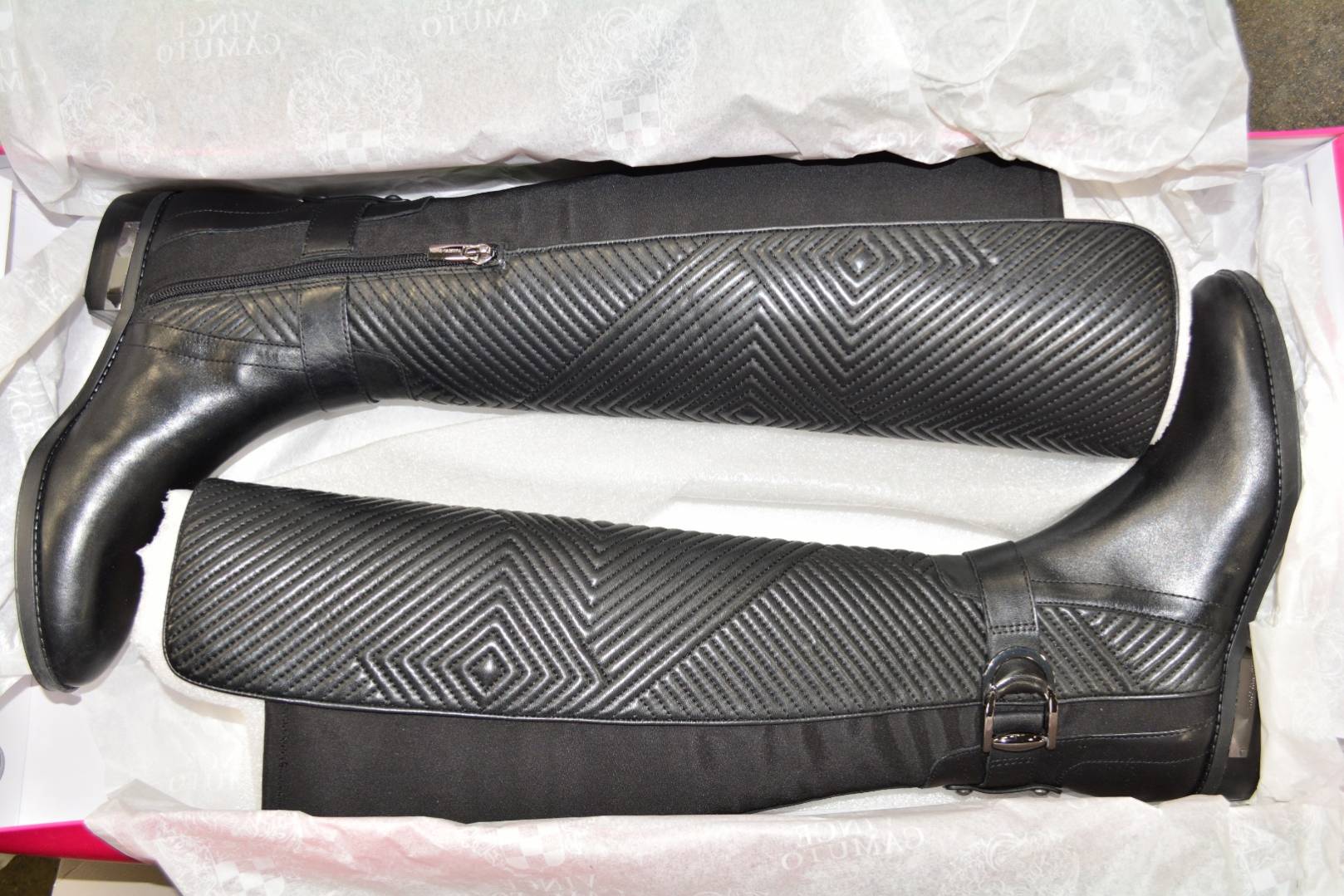 HE Department Store Shelf Pull Mostly Fall/Winter Women's Shoes _8
