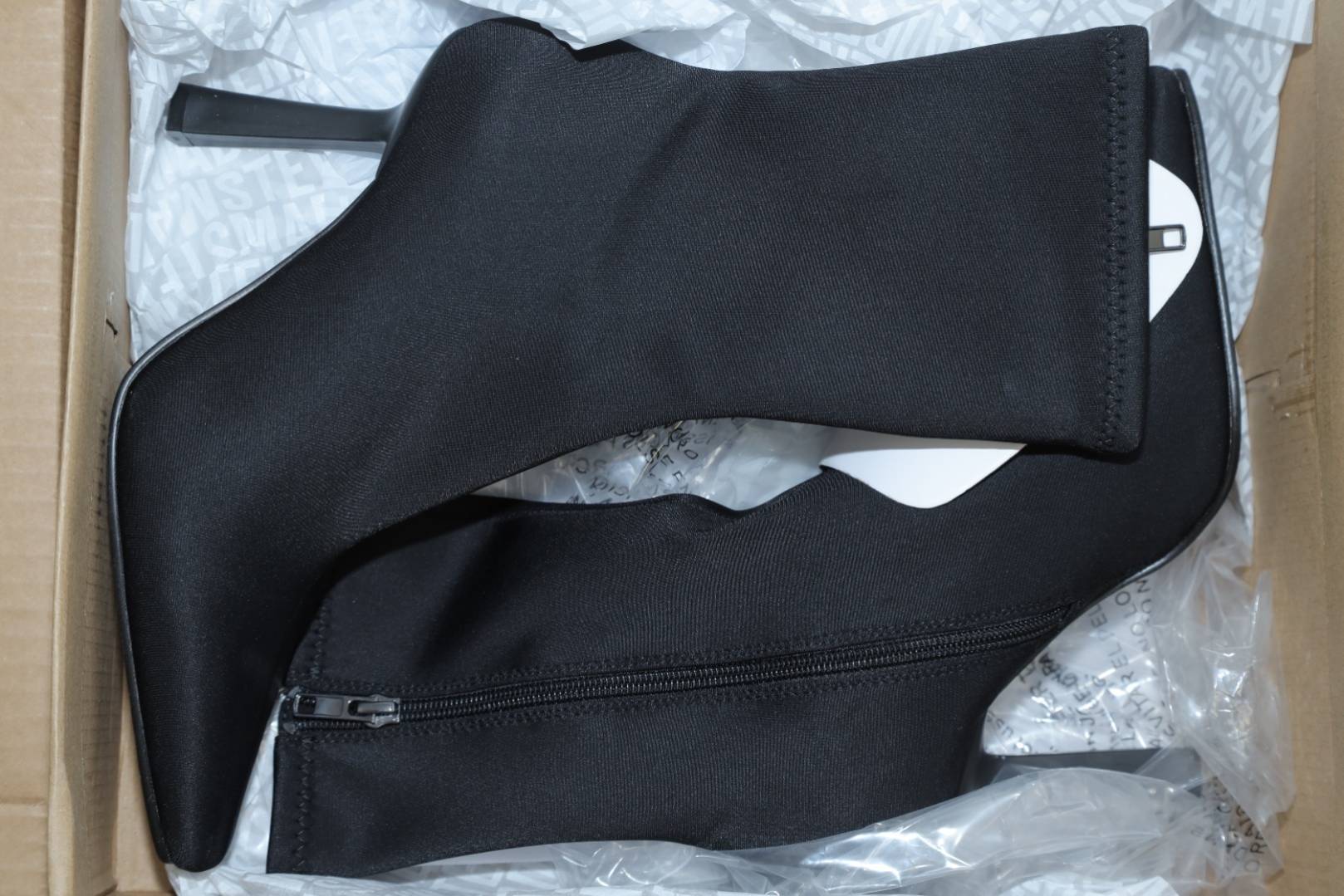 VM - Assorted Brand Name Shoes_10
