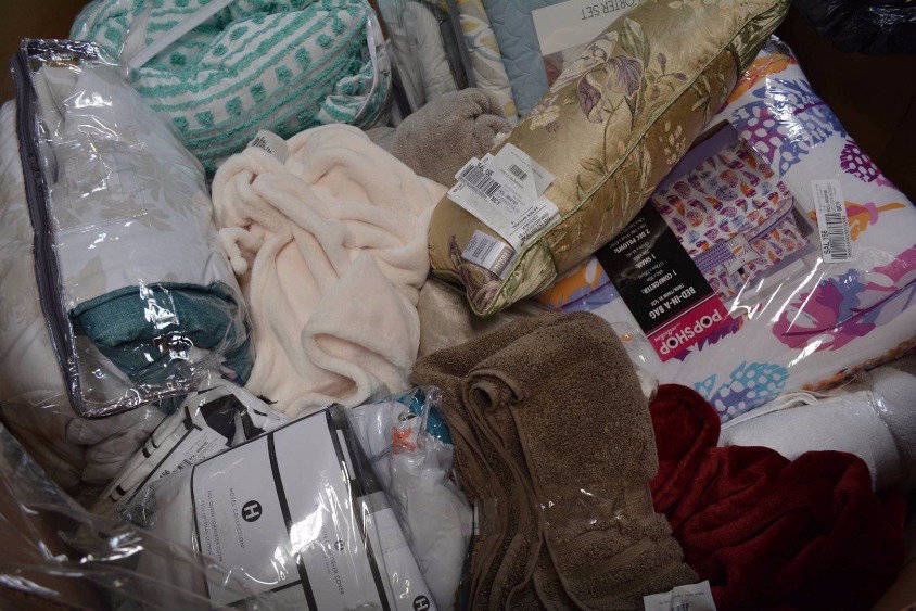 HE Department Store High End Bed & Bath Loads_9
