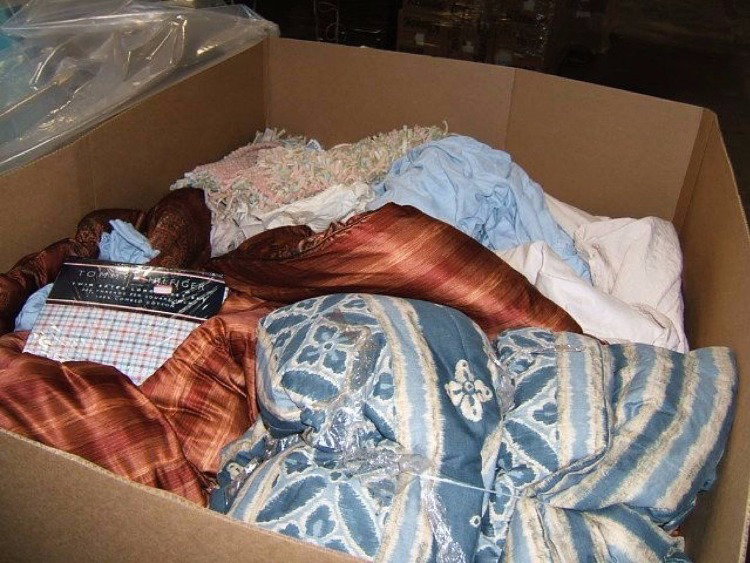 HE Department Store High End Bed & Bath Loads_11
