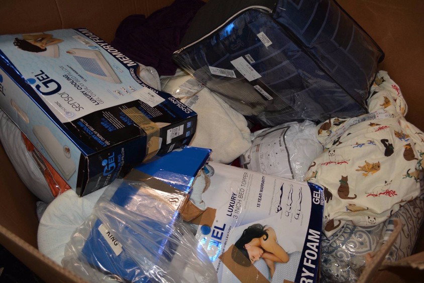 HE Department Store High End Bed & Bath Loads_13
