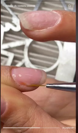 Gainage sur ongles naturel 