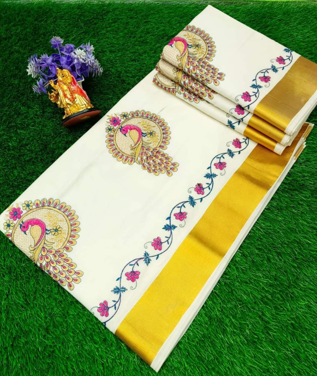 Round Peacock Embroidery Saree _0