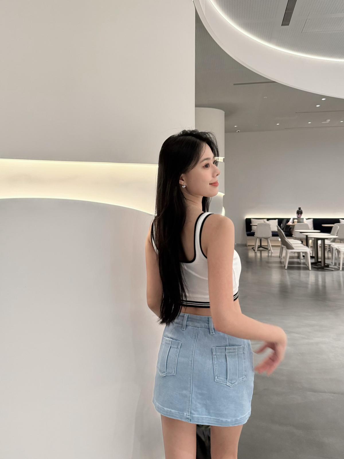 LVD TRICIA DENIM SKORTS (LIGHT WASH) 