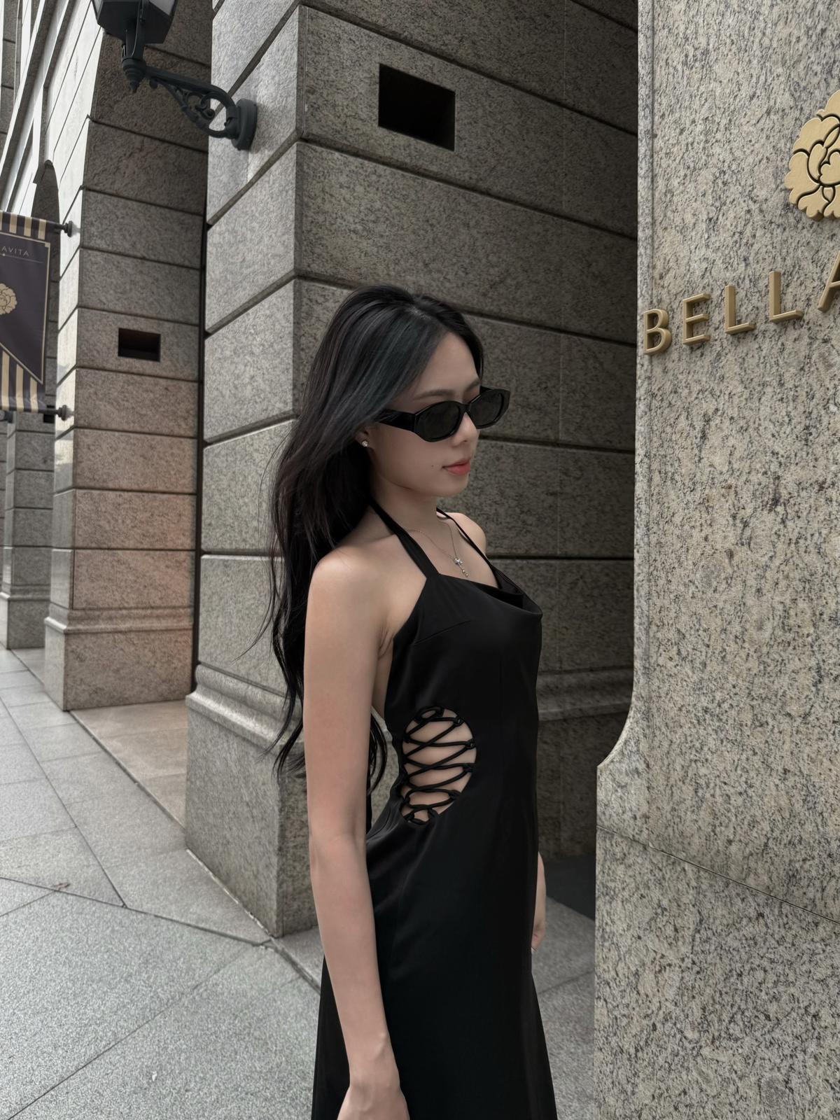 LVD NAOMI HALTER DRESS (BLACK)_0