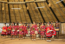 Eswatini: Cultural Tour with Glassblowing and Candle Making