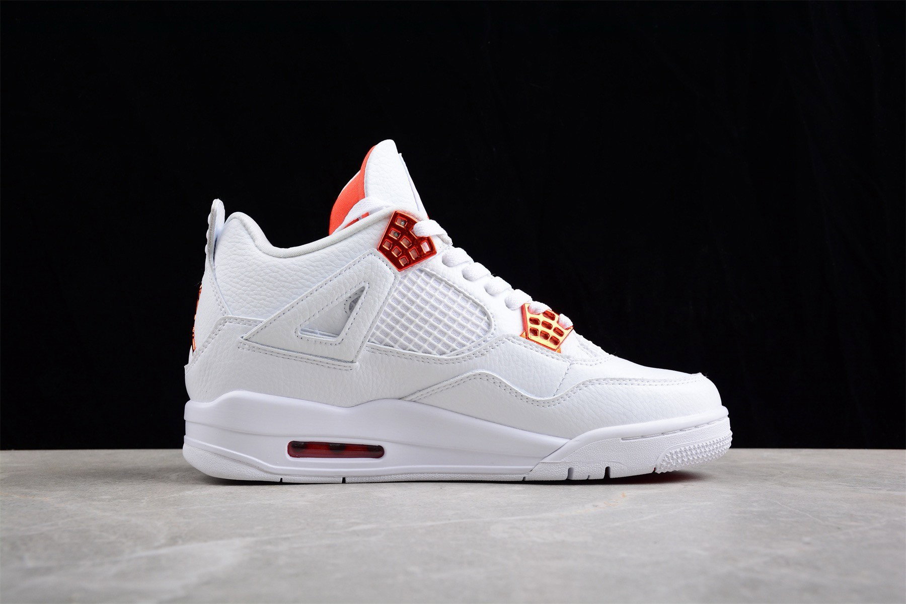 Jordan 4 metallic red_1