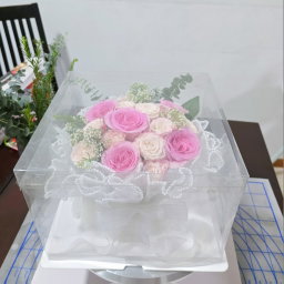 Fresh flower cake