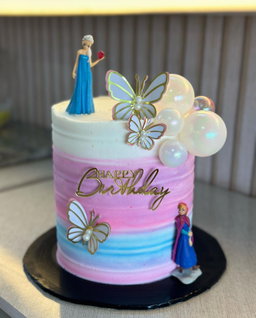 6 inches 3 Layers Buttercream cake  