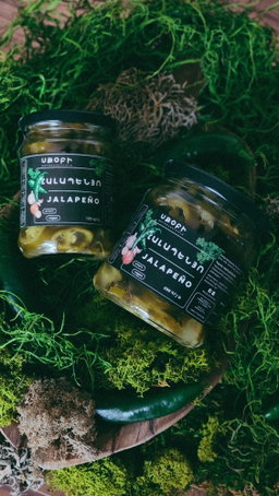 Sauerkrauts/ Hot peppers 