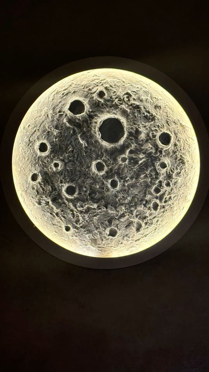 Illuminated Lunar Surface Decor_2