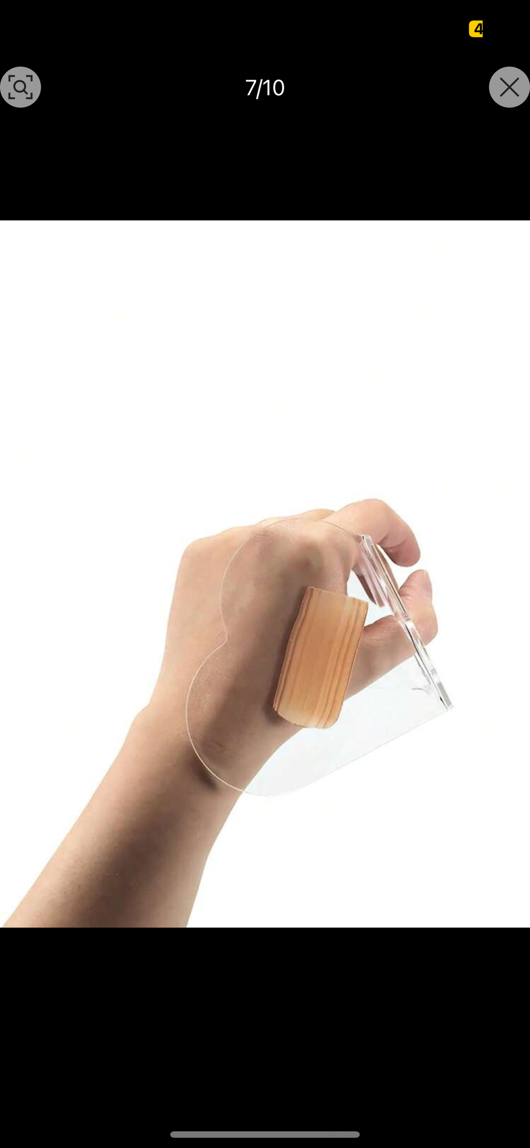 Clear plastic palette for mixing foundation and nail polish